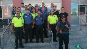 Emniyet Müdürü Mehmet Akbıyık, emniyet personeliyle vedalaştı.