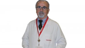 Katarakt ameliyatı ile yakın gözlüğünüzden kurtulabilirsiniz