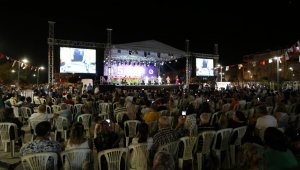 Kepez'in folklor festivaline muhteşem gala
