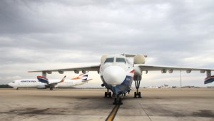 Rus yangın söndürme uçağı Be-200ES Antalya'da görücüye çıktı