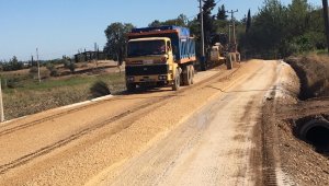 Serik'in dört mahallesinde asfalt çalışması