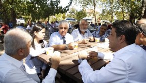 Yeşilbayır'da 600 kişiye aşure ikram edildi