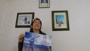 25 yıldır televizyon izlemeyen şehit annesinden operasyona gözyaşlarıyla tam destek