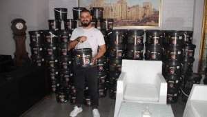 Alanya'da ihtiyaç sahiplerine 10 ton boya yardımı