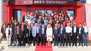Antalya AKEV Üniversitesinin akademik yılı açılışı yapıldı