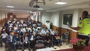 Antalya polisinden, liselere bilgilendirme semineri