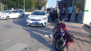 Antalya'da motosiklet kazası: 2 yaralı