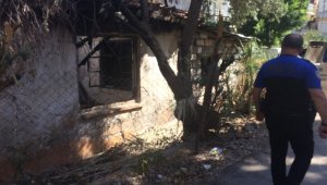 Fuhuşa mekan teşkil eden bina yıkıldı
