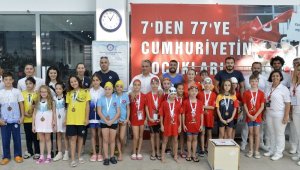 Madalyalar Başkan Uysal'dan