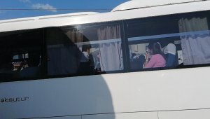 Manavgat'ta tur midibüsü tur otobüsüne arkadan çarptı : 6 yaralı