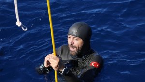 Serbest Dalış Şampiyonası'nda Rüstem Derin'den Türkiye rekoru