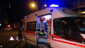 2 kişinin yaralandığı kazada sürücü kaçtı