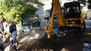 Akseki, Elmalı ve Finik'de arızalı içme suyu hatlarına anında müdahale