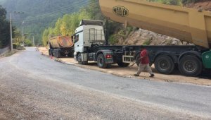 Alanya'da bozulan yollar asfaltlandı
