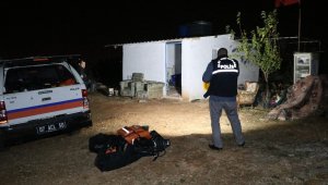 Bağ evinde şüpheli ölüm