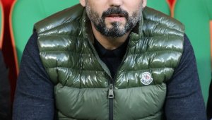 Erol Bulut: "Pozisyonları iyi değerlendirerek 5-0'lık bir galibiyet aldık"