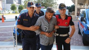 Eşi tarafından 14 yerinden bıçaklanıp öldürüldü