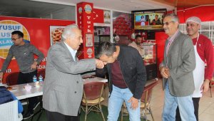 Öğrencisinin anı defterini 28 yıl sakladı
