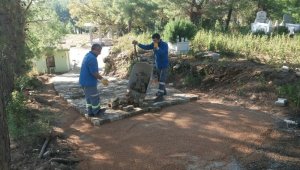Alanya'da mezarlık bakımı