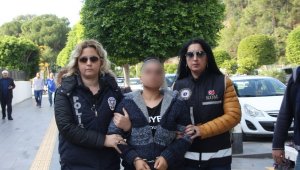 Antalya'da kanlı infazın katil zanlısı ve azmettiricisi eş adliyeye çıkartıldı