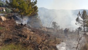 Antalya'da kırsal alanda yangın