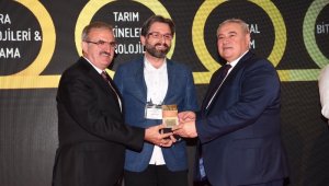 AÜ öğretim üyesine inovasyon ödülü