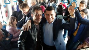 Başkan Tütüncü tramvayda