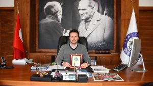 Demre Belediye Meclis üyelerinden Mehmetçik Vakfı'na 15 bin TL bağış