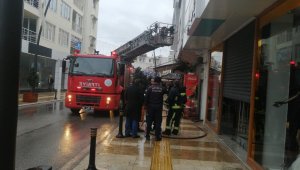 Deri tamir atölyesinde yangın