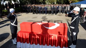 Görevi başında kalp krizi geçirerek hayatını kaybeden polis memleketine uğurlandı