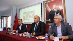 Kaş Belediyesi'nde yılın son meclisi