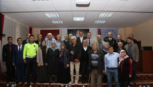 Kaş'ta Kıbrıs gazilerine madalya verildi