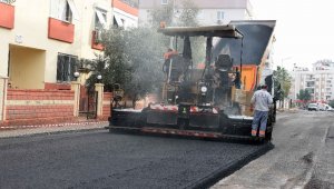 Kızıltoprak'ta yenileme sürüyor