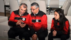 Milli karateci Özdemir'den Başkan Topaloğlu'na ziyaret