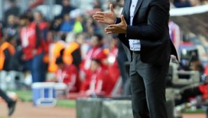 Ünal Karaman: "Sevindirici tek şey maçı kazanmış olmamız"