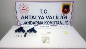 Uyuşturucu ile yakalanan şahıs adli kontrol şartıyla serbest bırakıldı