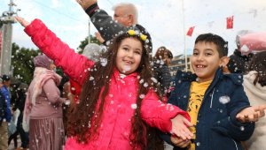 Yılbaşı Festivali'nde eğlence sürüyor