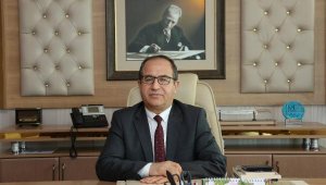 'Dijitalleşen İletişim' kitabı raflarda yerini aldı