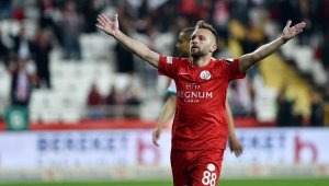 Antalyaspor 42 sarı, 1 kırmızı kart gördü
