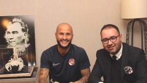 Antalyaspor, Kudryashov'u açıkladı