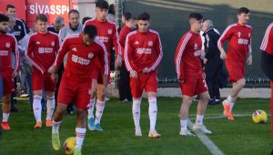 Demir Grup Sivasspor, Antalya kampına başladı