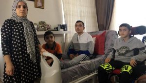 DMD'li kardeşler bisiklet, oyuncak değil, öksürtme cihazı istiyor