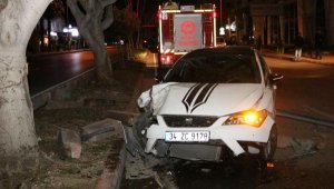Kaza yaptı, aracı bırakıp kaçtı