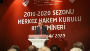 MHK Başkanı Alp: İlk yarıda futboldan çok hakem ve VAR konuşuldu