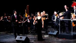 Tango konserini büyüledi