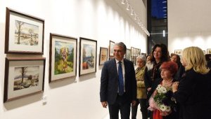 Türkan Şoray'da yılın ilk sergisi açıldı