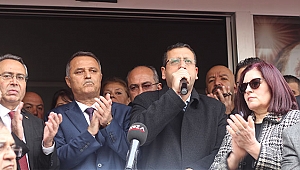 CHP'DE BAYAR, KOLTUĞU DEVİR ALDI