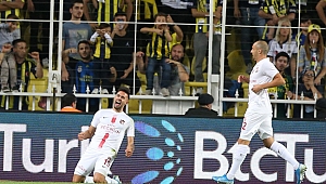 FENER KARŞISINDA  HEDEF 3’TE 3