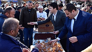 ŞEHİTLER İÇİN LOKMA DAĞITILDI