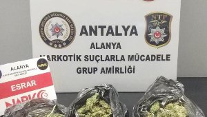 Uyuşturucu şüphelileri kovalamacayla yakalandı